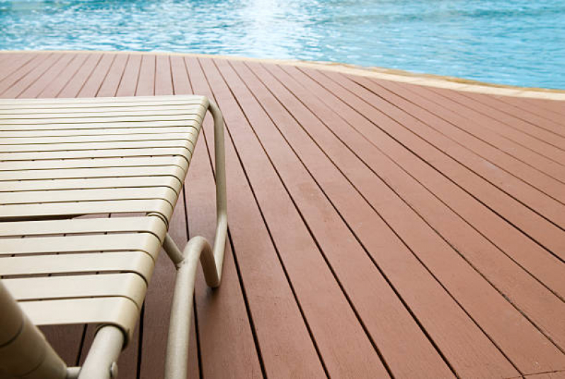 Qual o Valor de Deck de Madeira para Piscina Arco-íris - Deck Retratil para Piscina