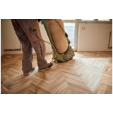contratação de instalação de piso de madeira maciça Vila Andrade