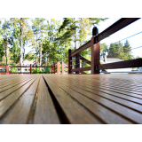 deck para jardim de madeira Parque Continental